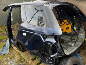 ĆWIARTKA BŁOTNIK SŁUPEK LEWY TYŁ LAND ROVER DISCOVERY SPORT L550 LIFT