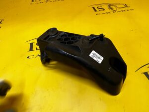 WSPORNIK MOCOWANIE CZUJNIKA MARTWEGO POLA LEWY RANGE ROVER VELAR L560