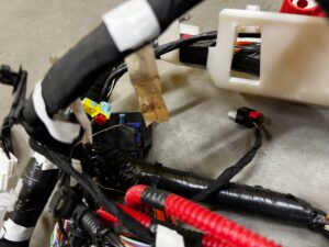 INSTALACJA ELEKTRYCZNA WIĄZKA GŁÓWNA WNĘTRZA PRAWA TESLA MODEL 3 PRZEDLIFT