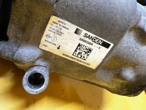 KOMPRESOR SPRĘŻARKA KLIMATYZACJI DACIA JOGGER SANDERO III 1.0 TCE