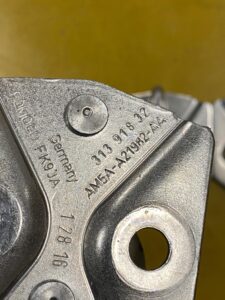 RYGIEL DRZWI LEWY PRAWY PRZÓD TYŁ FORD KUGA MK2