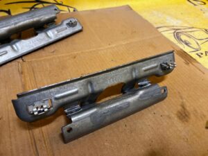 WSPORNIK MOCOWANIE UCHWYTU PODSUFITKI PORSCHE CAYENNE II 7P5 LIFT 92A