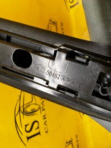 LISTWA OSŁONA DACHOWA PRAWA LAND ROVER DISCOVERY SPORT L550