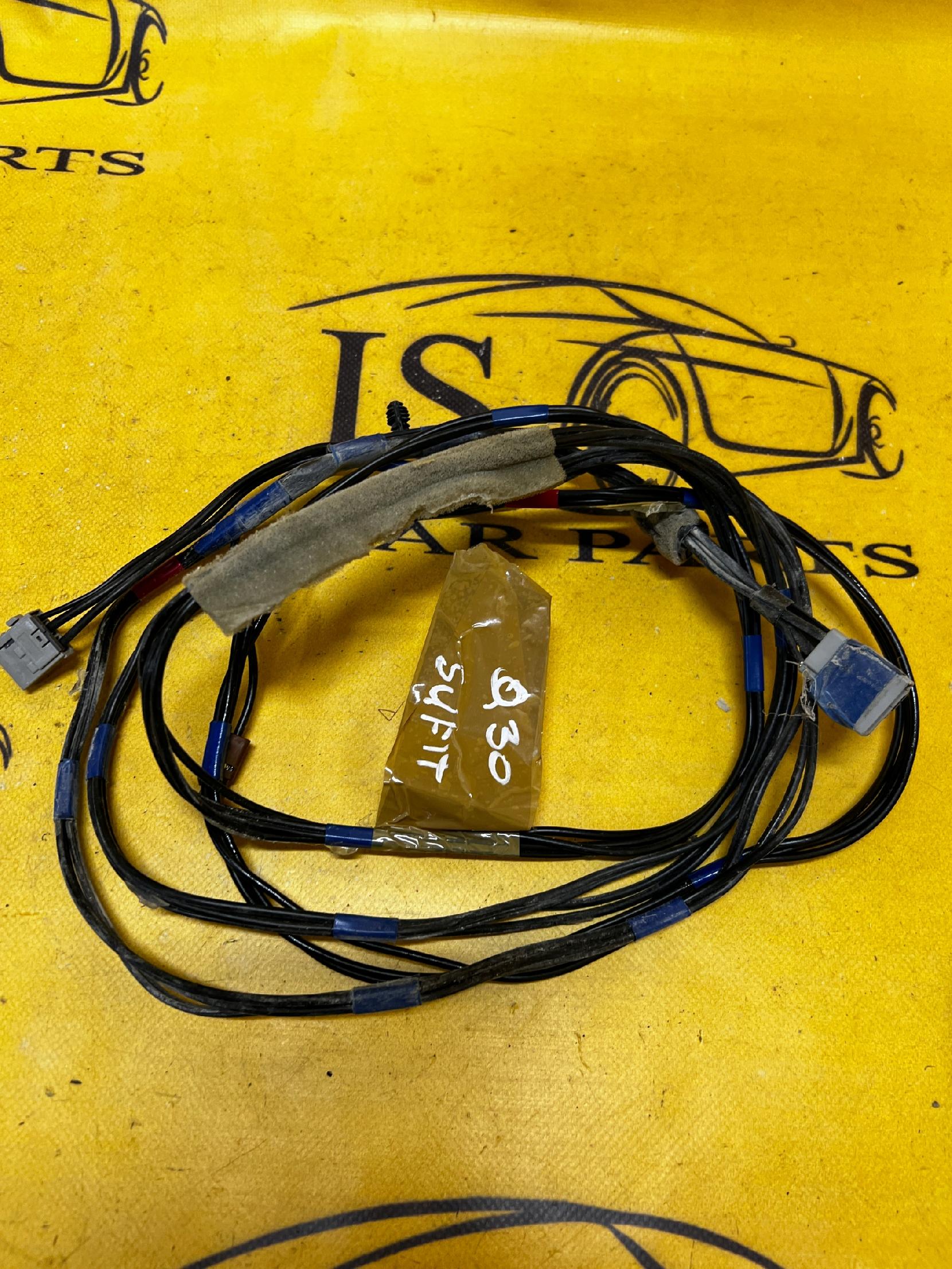 WIĄZKA PODSUFITKI INSTALACJA DACHU INFINITI Q30