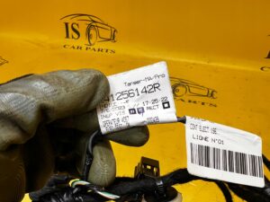 WIĄZKA INSTALACJA OKABLOWANIE DRZWI PRZÓD PRAWY DACIA SANDERO III