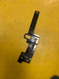 BLACHA MOCOWANIE OSŁONA WSPORNIK NISSAN E-NV200