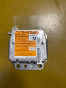 SENSOR MODUŁ AIRBAG PODUSZEK INFINITI Q70 M35 M37