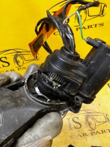 WSPORNIK STELAŻ LUSTERKA LUSTERKO ZEWNĘTRZNE PRAWE TESLA MODEL 3 PRZEDLIFT