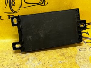 SKRZYNKA BEZPIECZNIKÓW LR RANGE ROVER EVOQUE II L551