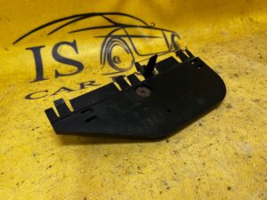 ŚLIZG MOCOWANIE PROGU LEWY TYŁ AUDI A8 D4 LONG