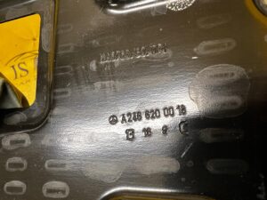 PODSTAWA AKUMULATORA MERCEDES W246 W117 W176 X156 W156