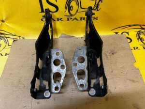 ZAWIASY MASKI PRAWY LEWY KOMPLET MERCEDES W213