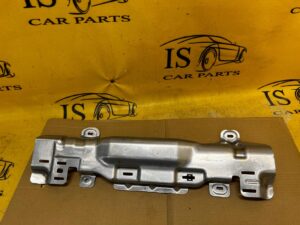 OSŁONA WSPORNIK BLACHA LEWA LR RANGE ROVER EVOQUE II L551