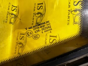 SZYBA KAROSERYJNA BOCZNA PRAWA 2016R PORSCHE CAYENNE 7P5 LIFT