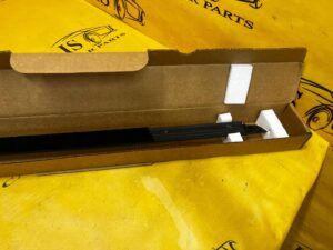 LISTWA ZGARNIAJĄCA DRZWI PRZÓD LEWA LEWY CHROM BMW X7 G07 NOWA OEM