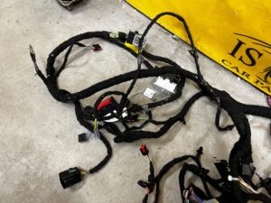 WIĄZKA INSTALACJA DESKI KONSOLI FORD KUGA MK3