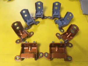 ZAWIAS DRZWI PRZÓD TYŁ PRAWY NISSAN X-TRAIL T32