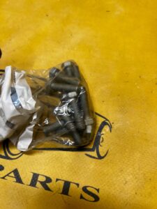 8 X ŚRUBA DYFERENCJAŁU TYŁ M8X30-8.8-ZNS3 BMW NOWA OEM