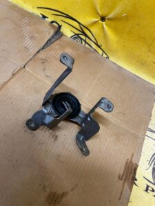 WSPORNIK MOCOWANIE FILTRU PALIWA PORSCHE CAYENNE II 7P5 LIFT 92A