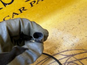 CZUJNIK ZUŻYCIA KLOCKÓW HAMULCOWYCH PRZÓD LEWY BMW X5 E70 X6 E71 NOWY OEM