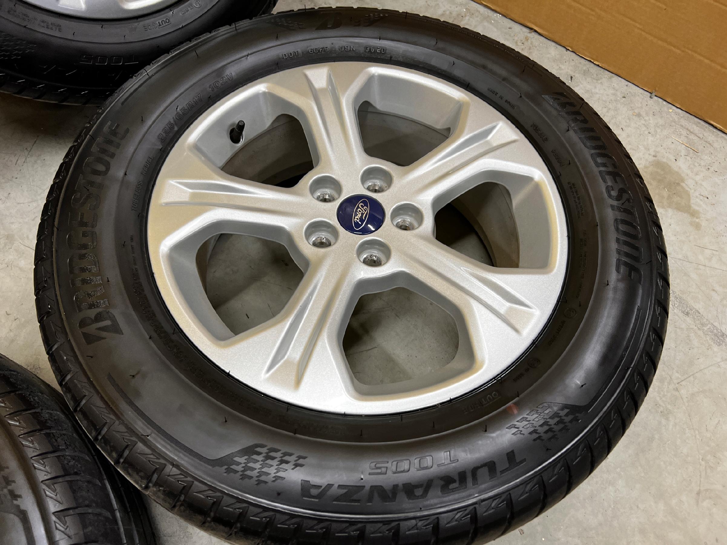 NOWE FELGI OPONY KOŁA FORD KUGA MK3 225/65 R17