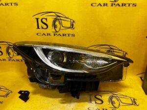 REFLEKTOR LAMPA PRZÓD PRZEDNIA PRAWY PRAWA INFINITI QX30 Q30