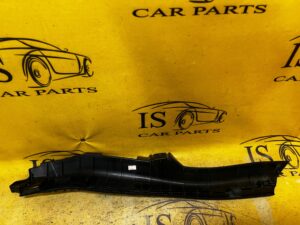 LISTWA OSŁONA POSZYCIE PROGU PRAWA PRAWY TYŁ INFINITI Q70