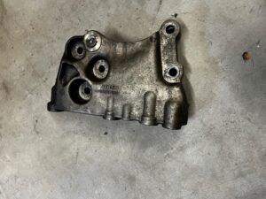 ŁAPA WSPORNIK SILNIKA RENAULT DACIA MERCEDES NISSAN 1.5 BLUE DCI