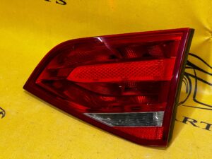 PRAWA TYLNA LAMPA W KLAPE AUDI A4 B8 SEDAN