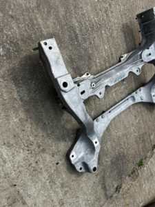 WÓZEK ZAWIESZENIA SANKI KOŁYSKA PRZÓD INFINITI M35 M35H Q70