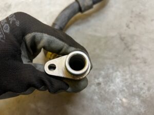 PRZEWÓD CHŁODNICY OLEJU BMW M5 F90 M8 F91 F92