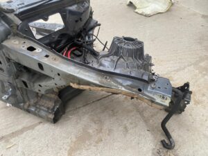 ĆWIARTKA PRAWY PRZÓD PODŁUŻNICA FARTUCH PRÓG SŁUPEK MERCEDES BENZ CLS W257