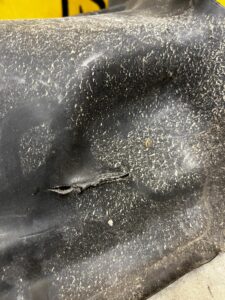 KIEROWNICA POWIETRZA GÓRNA JAGUAR XJ X351