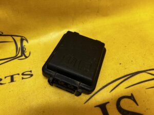 OSŁONA POKRYWA BEZPIECZNIKÓW LR DISCOVERY V L550 RANGE ROVER EVOQUE II L551