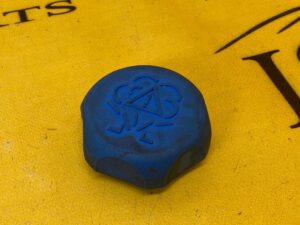 KOREK WLEWU PŁYNU CHŁODNICZEGO PORSCHE 987 CAYMAN