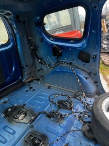 KOMPLET TYŁ KLAPA ZDERZAK ĆWIARTKA BŁOTNIKI WANNA PAS DACIA LODGY STEPWAY