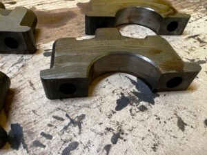 KOMPLET PODPORA PODPORY STOPA WAŁU BLOKU RENAULT 1.3 TCE H5HB470