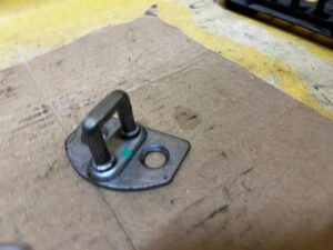 RYGIEL ZAMKA DRZWI DACIA DUSTER II SANDERO III