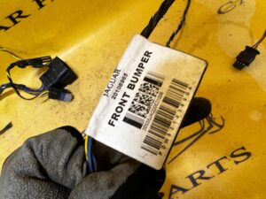 WIĄZKA ZDERZAKA PRZEDNIEGO PDC JAGUAR XJL X351