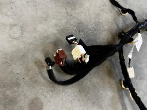 WIĄZKA INSTALACJA OKABLOWANIE DRZWI PRZÓD LEWY DACIA JOGGER SANDERO III