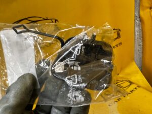 OSŁONA ZAŚLEPKA ZDERZAKA UCHA HOLOWNICZEGO TYŁ BMW F40 M135i NOWA OEM