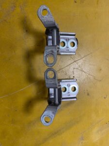 ZAWIAS DRZWI LEWY PRAWY PRZÓD INFINITI Q50 KAD