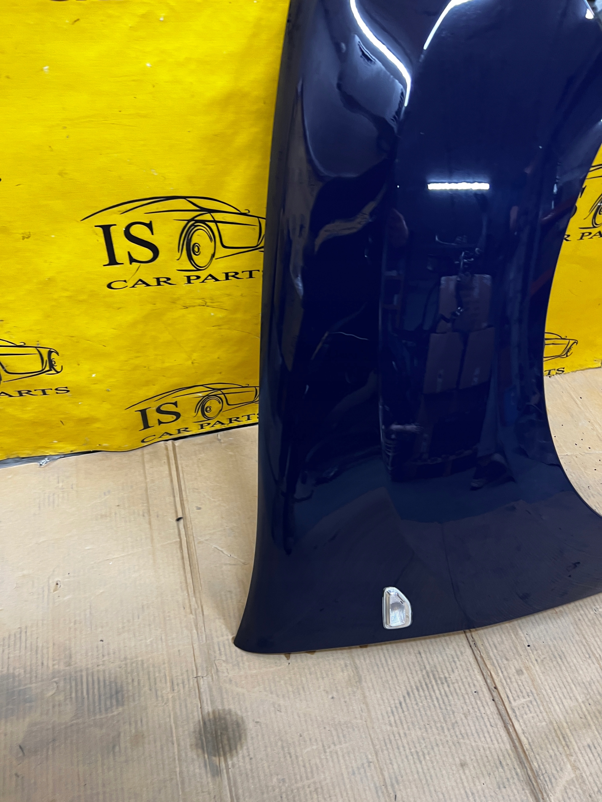 BŁOTNIK PRAWY PRZÓD KOLOR D42 DACIA SANDERO II 0.9 TCE