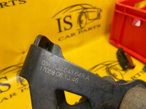 RYGIEL BOCZNYCH DRZWI PRZESUWNYCH VW CRAFTER II