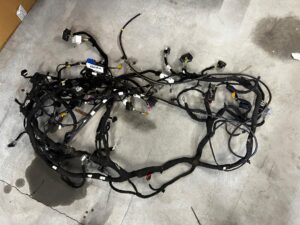 OKABLOWANIE WIĄZKA DESKI ROZDZIELCZEJ KONSOLI FORD ESCAPE MK4 1.5 EB