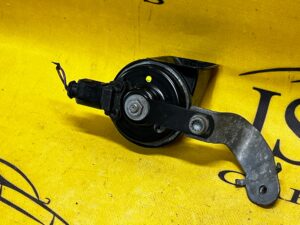 WTYCZKA KLAKSON SYGNAŁ DŹWIĘKOWY AUDI A8 D5