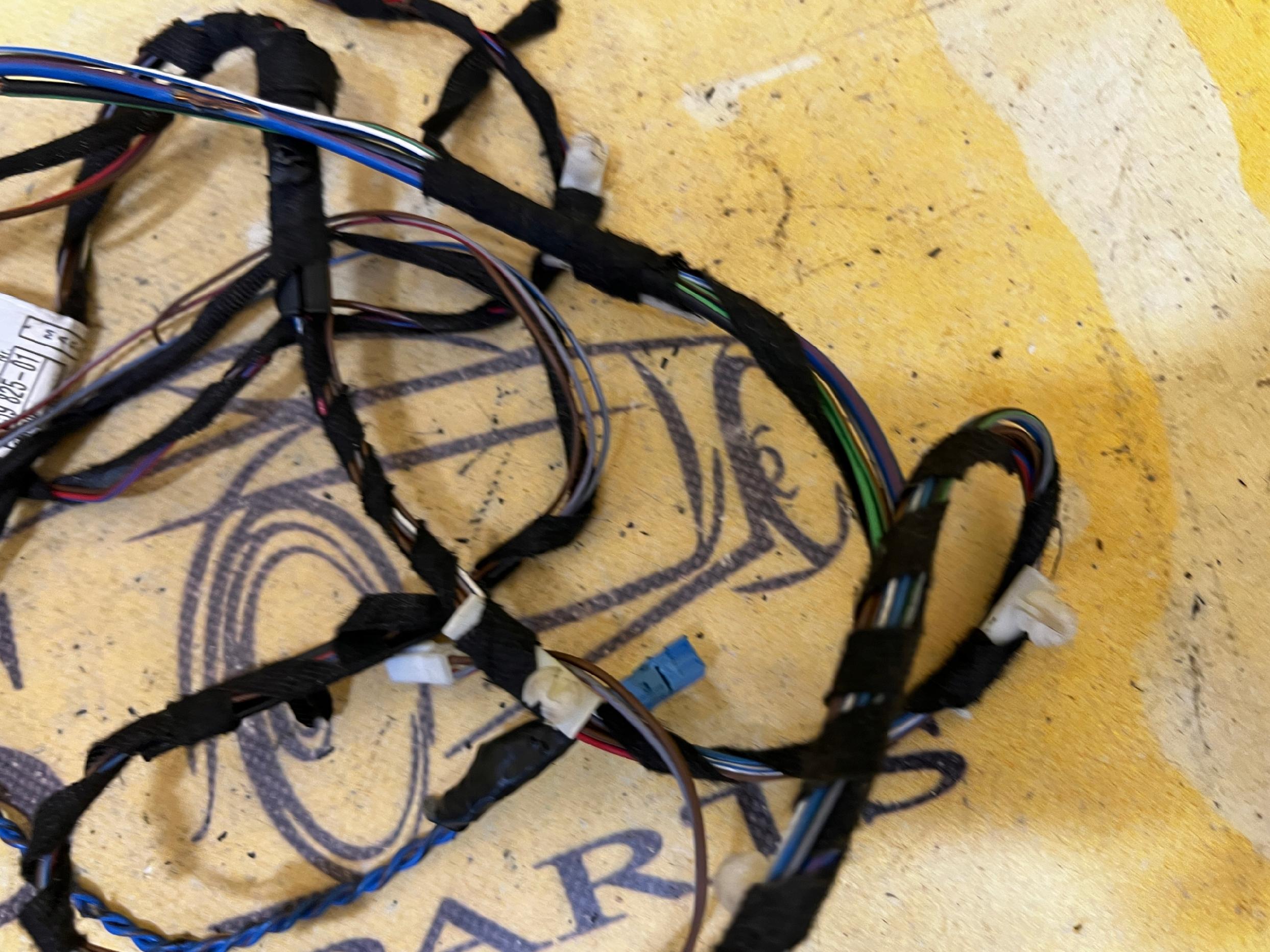 WIĄZKA PRZEWODY DRZWI PASAŻERA BMW E92 M3 9259825