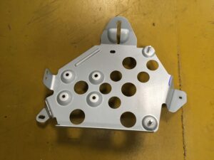 MOCOWANIE PODSTAWA STEROWNIKA MODUŁU INFINITI Q30