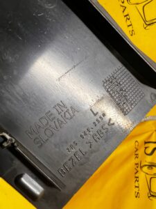 OSŁONA LAMPY TYŁ LEWY PORSCHE CAYENNE II 7P5