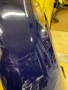 BŁOTNIK PRAWY PRZÓD KOLOR D42 DACIA SANDERO II 0.9 TCE